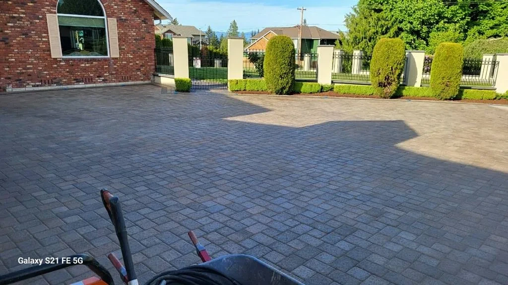 Interlocking Stone Paver Walkway and Entryway Path